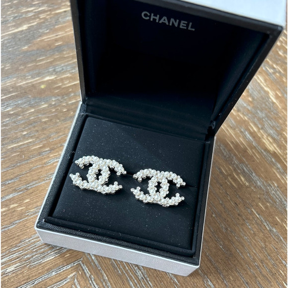 Pearls CC Logo Earrings Luxury .925 Silver - Picture 5 of 5